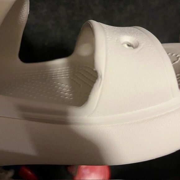 Crocs Women's M 6 US / W 8 US White Platform Slide Sandals Shoe - Picture 7 of 7